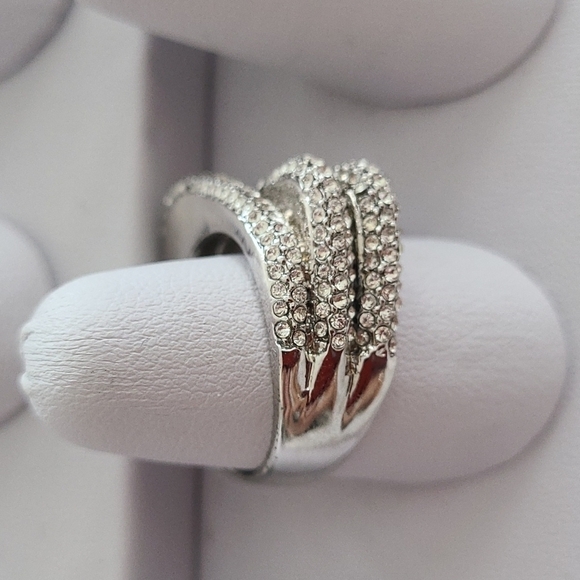 SILVER colored statement chunky stacking ring with Cubic zirconia stones Size 8 - Picture 2 of 4